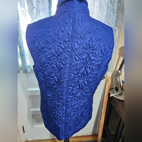 ✅️ Nine West royal blue quilted vest - Picture 2 of 6